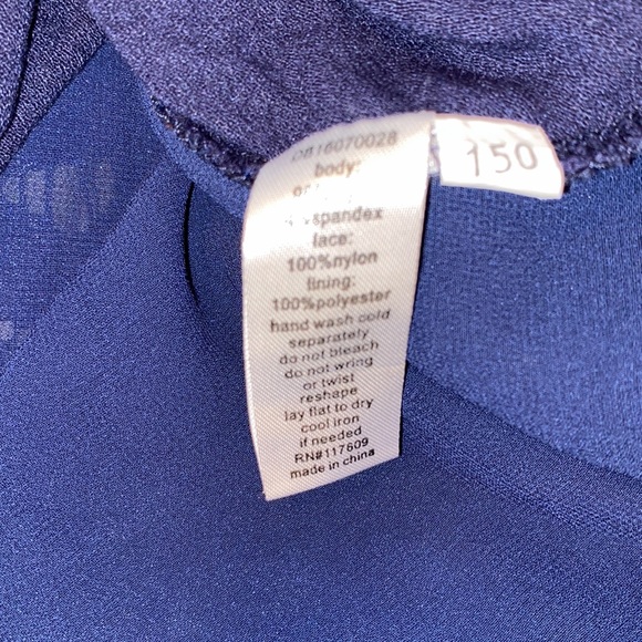 Women’s Blue DeCollection Large Blouse with Lace - Picture 8 of 8